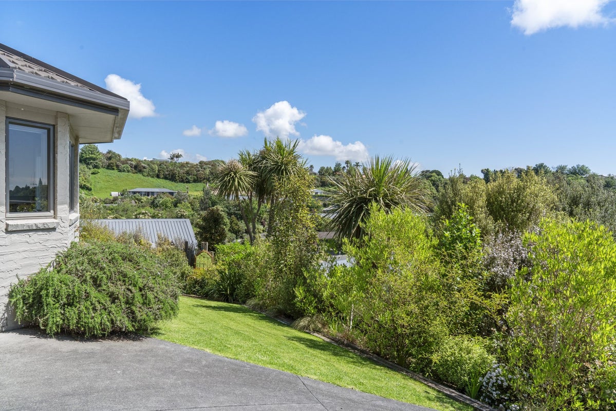 166 Waterside Drive, Pyes Pa, Tauranga - Carousel 26