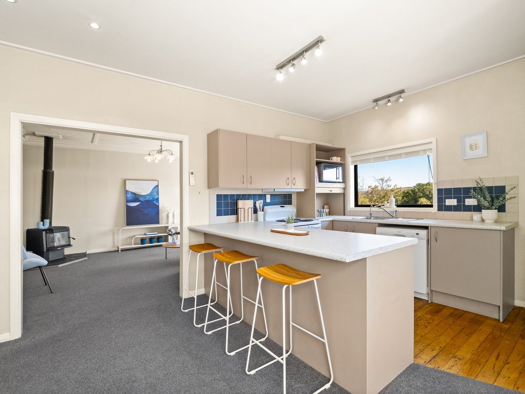 16 Spottiswoode Street, Andersons Bay, Dunedin - Carousel 1