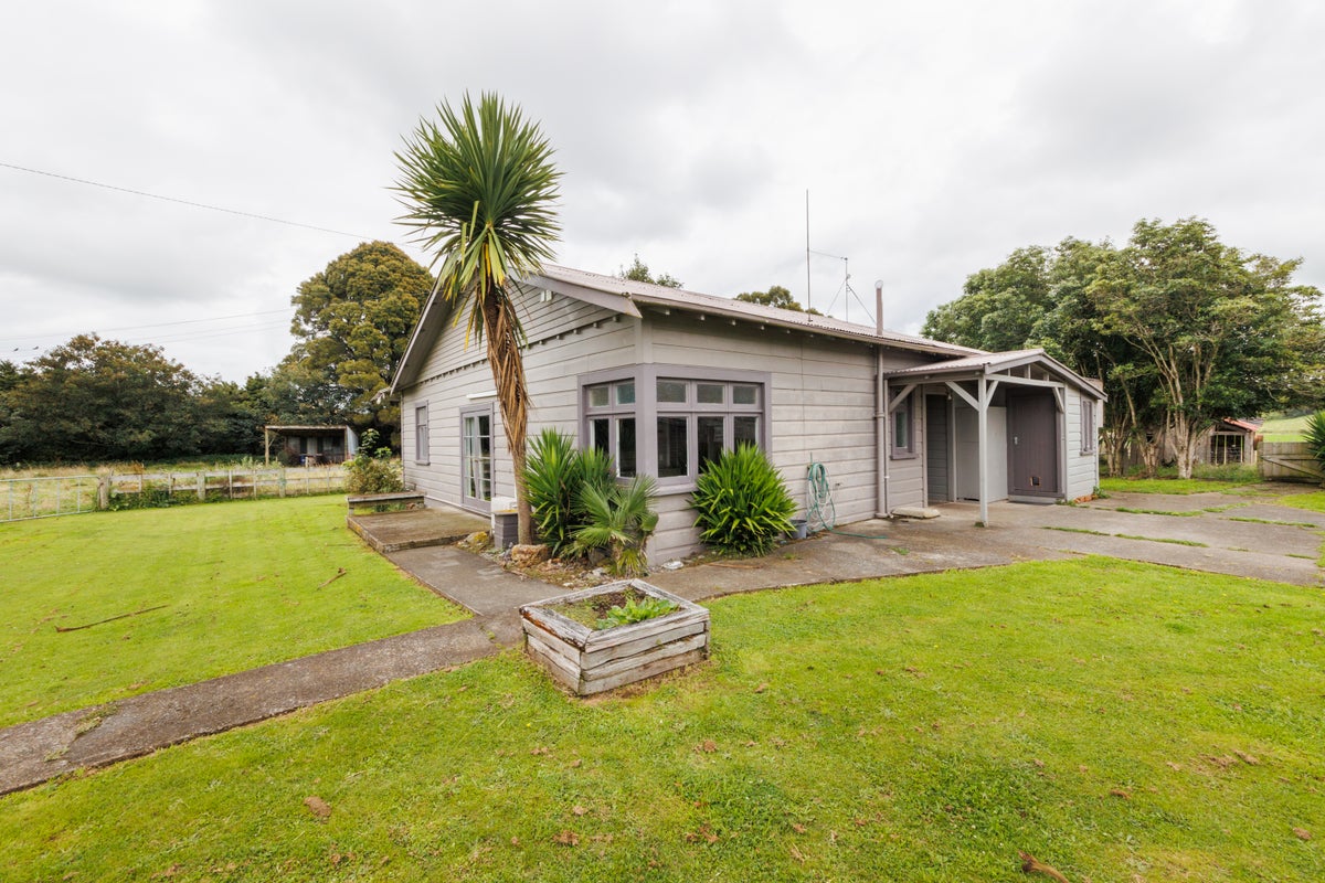 615 Beaconsfield Valley Road, Waituna West, Feilding - Carousel 1