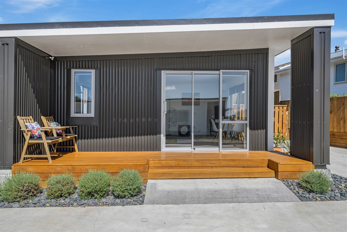 17A Tuki Street, Titahi Bay, Porirua - Carousel 1