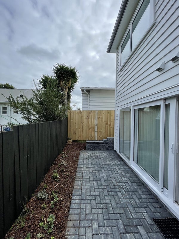 20 Jerram Street, Mount Albert, Auckland - Carousel 17