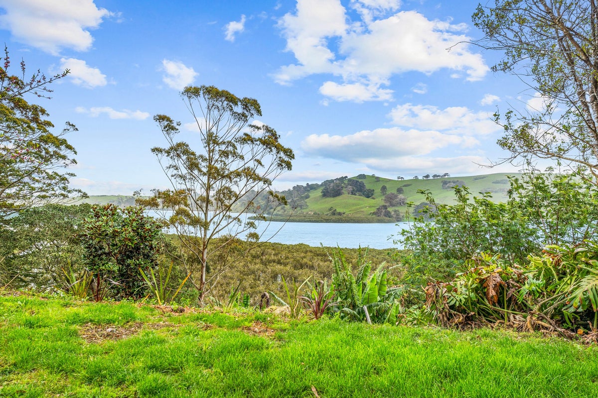 111 WHARF Road, Port Albert, Wellsford - Carousel 37