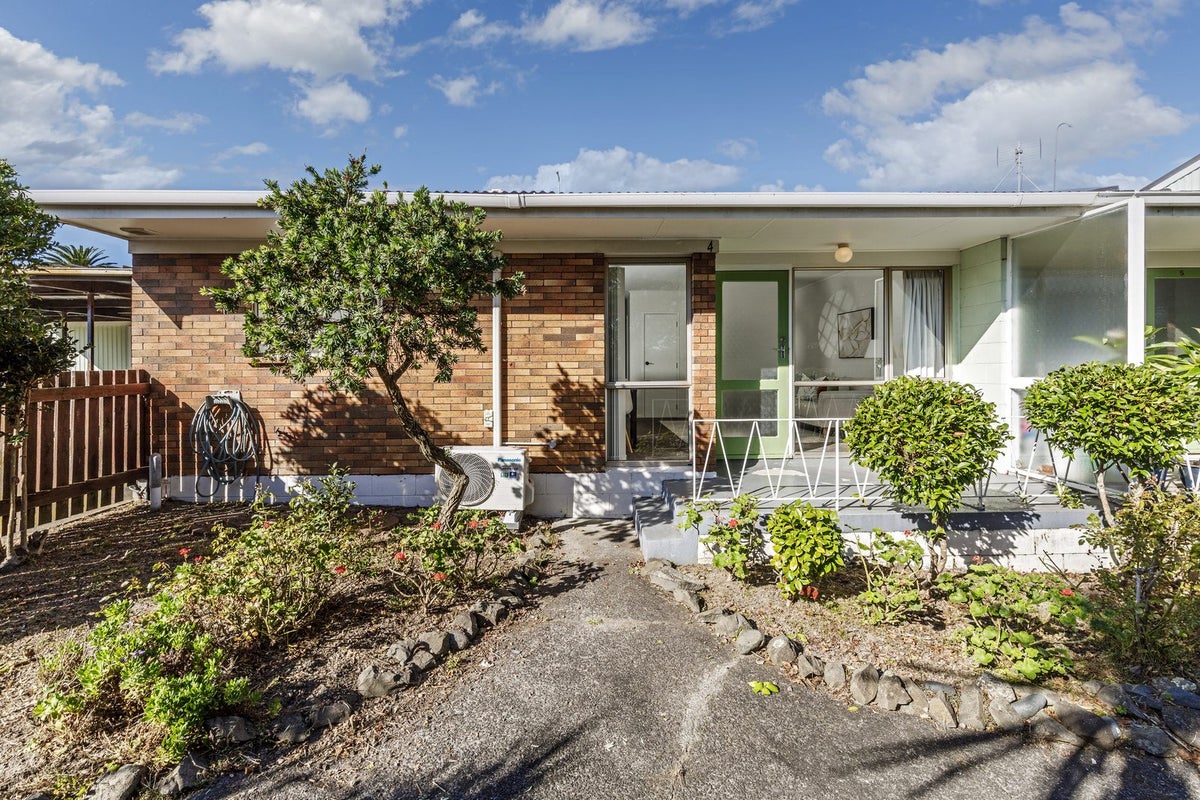 4/236 Te Atatu Road, Te Atatu South, Auckland - Carousel 12