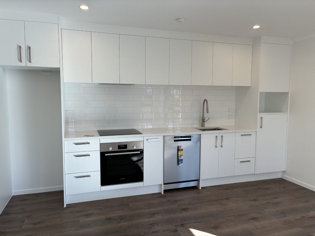 1/25 Darley Street, Maeroa, Hamilton - Carousel 2