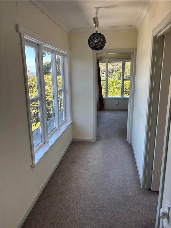 59 Cliff View Drive, Green Bay, Auckland - Carousel 2