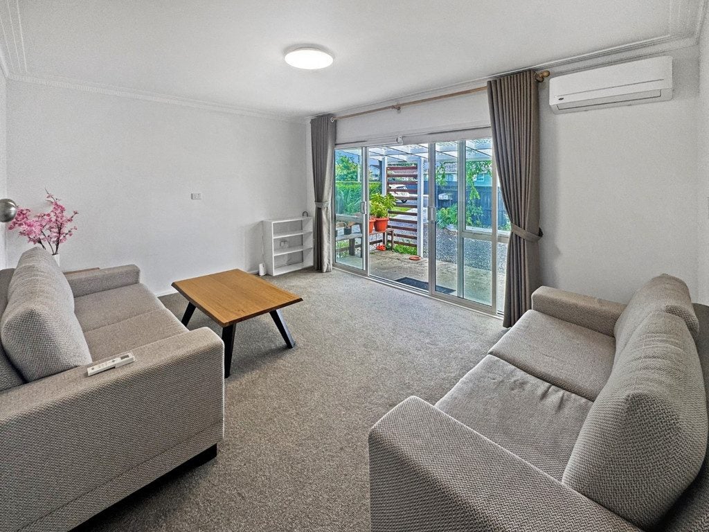 1/6 Taikata Road, Te Atatu Peninsula, Auckland - Carousel 10