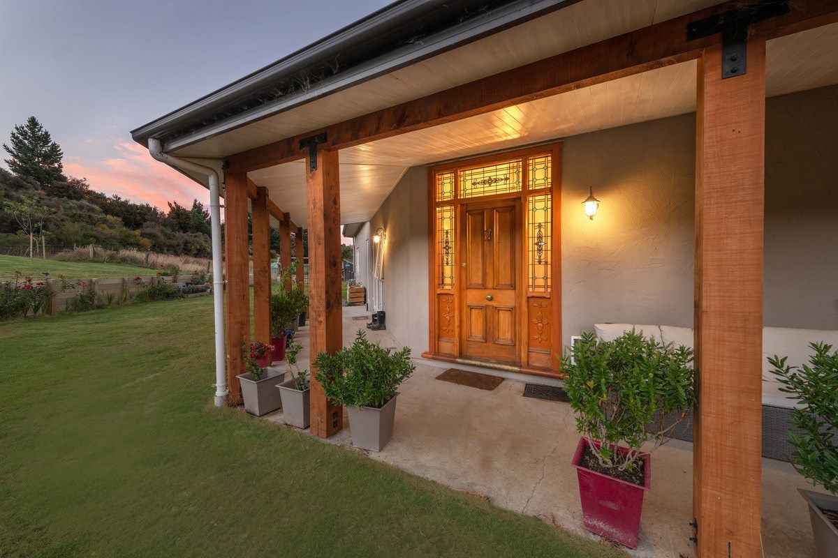 40 Fay Lane, Queensberry, Cromwell - Carousel 1
