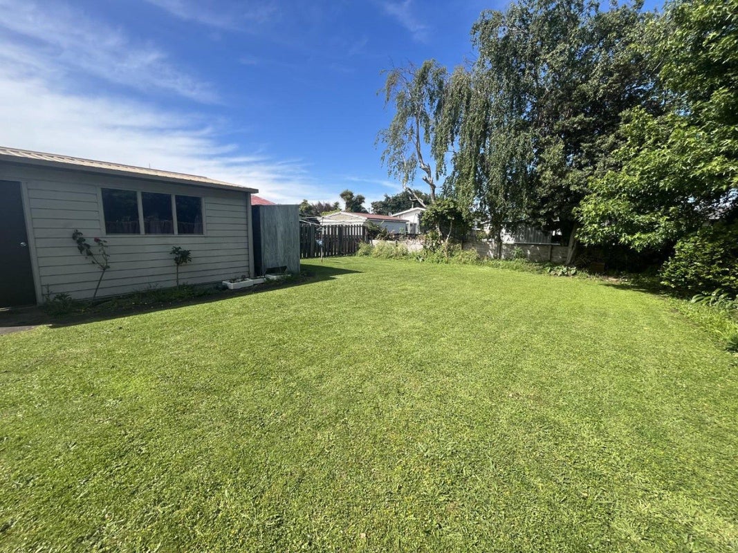 27 Exeter Crescent, Springvale, Whanganui - Carousel 10