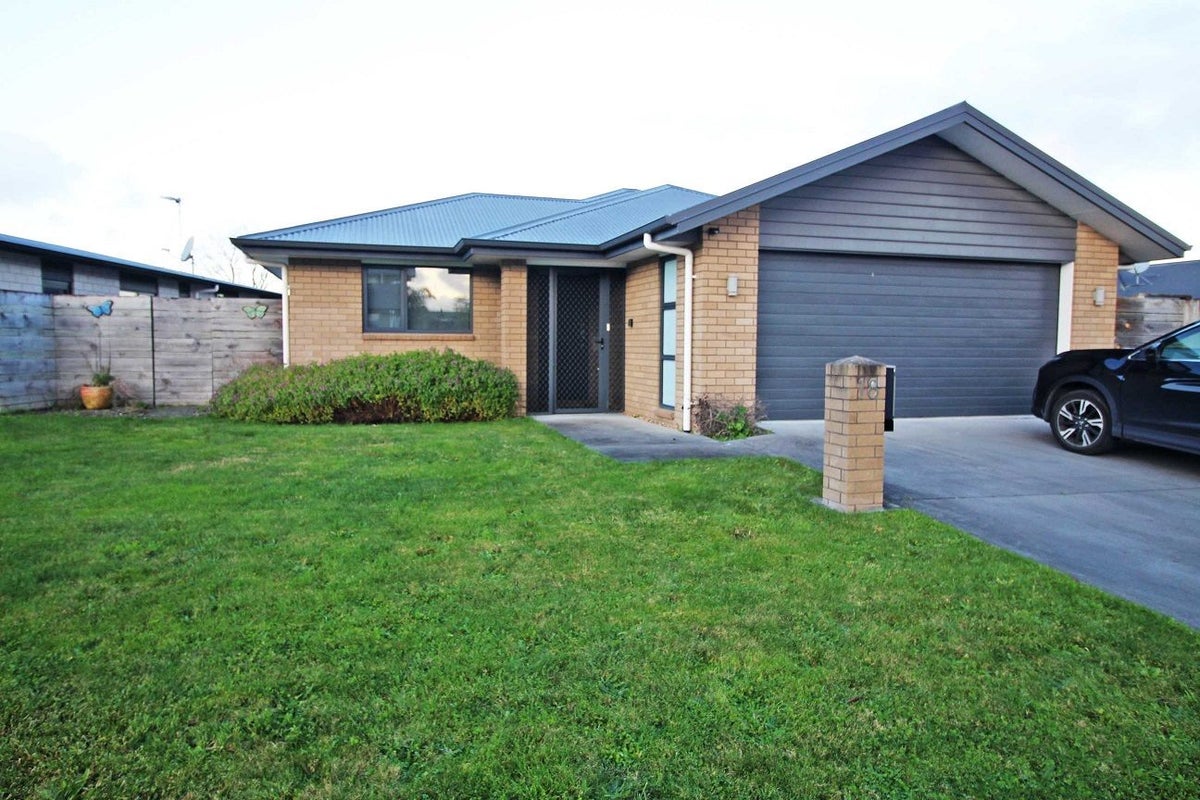 18 Shrule Place, Huntington, Hamilton - Carousel 1