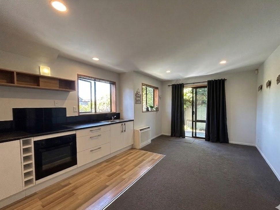 64 Hensman Road, Queenstown, Queenstown - Carousel 1