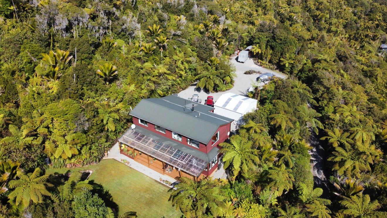 340C North Beach Road, Point Elizabeth, Greymouth - Carousel 30