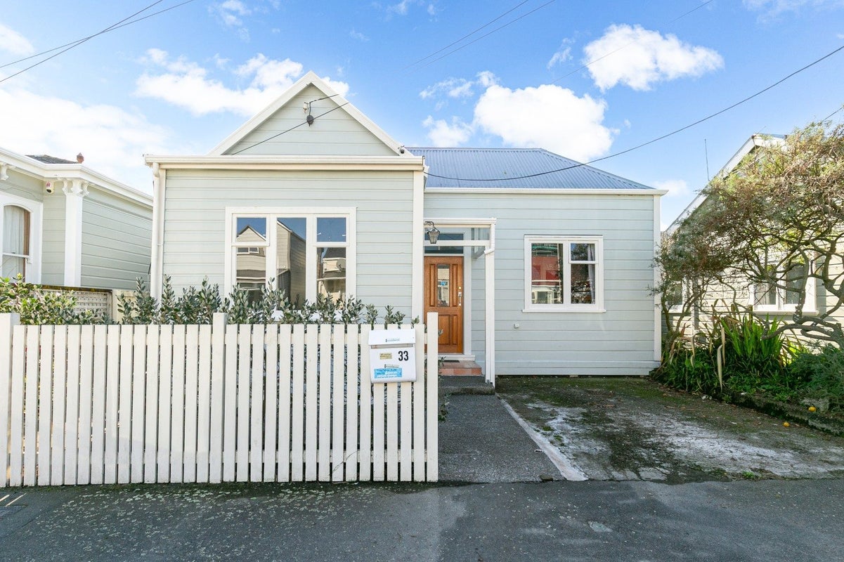 33 Donald Mclean Street, Newtown, Wellington - Carousel 1