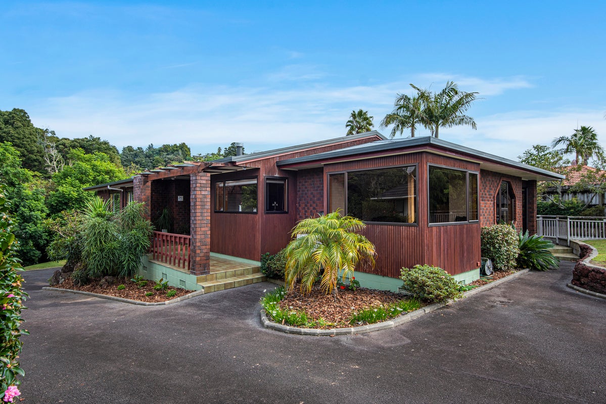 19 Augusta Place, Kamo, Whangarei - Carousel 2