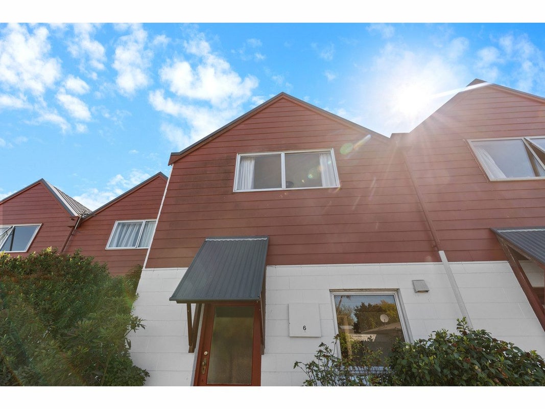 6/17 GERALDINE STREET, Edgeware, Christchurch - Carousel 2