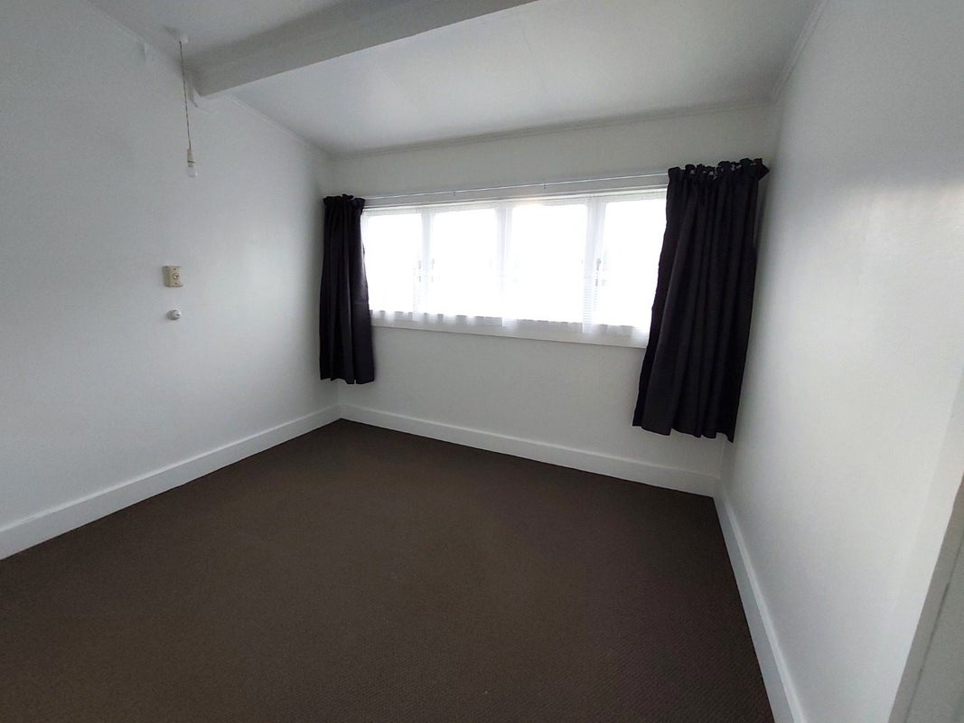 40 Pascal Street, Palmerston North, Palmerston North - Carousel 8