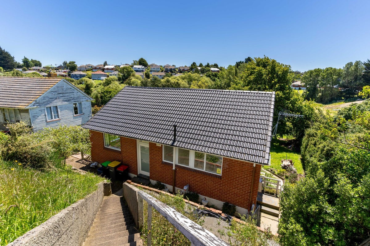 20 Panmure Avenue, Calton Hill, Dunedin - Carousel 2