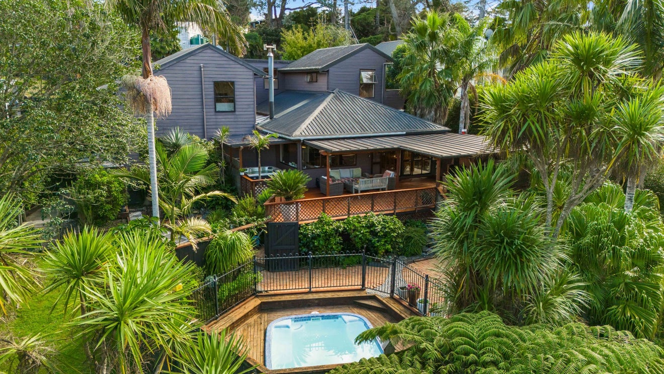 17 Cockle Place, Stillwater, Silverdale - Carousel 1