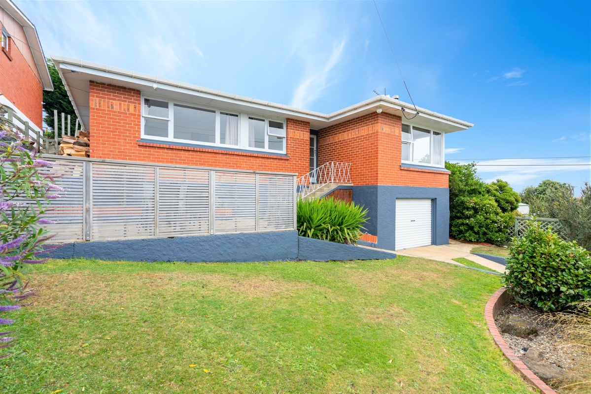62 Campbells Road, Pine Hill, Dunedin - Carousel 2