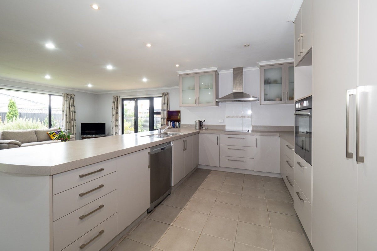 21A OXFORD STREET, Hampstead, ASHBURTON - Carousel 2