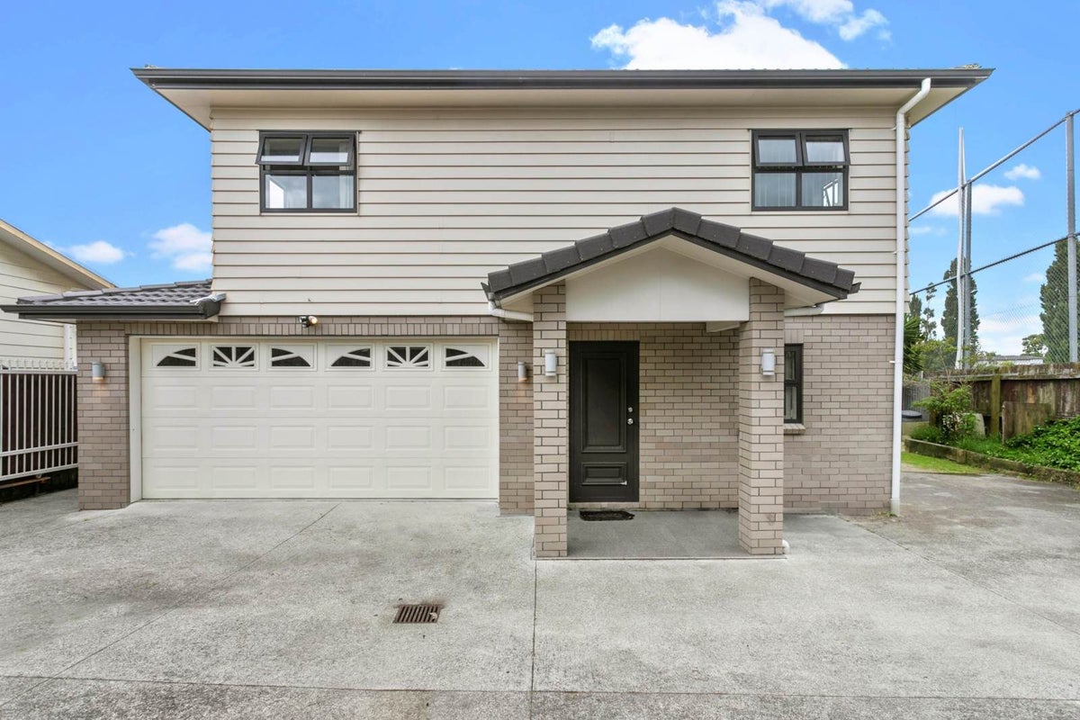 92A Hillside Road, Papatoetoe, Auckland - Carousel 1