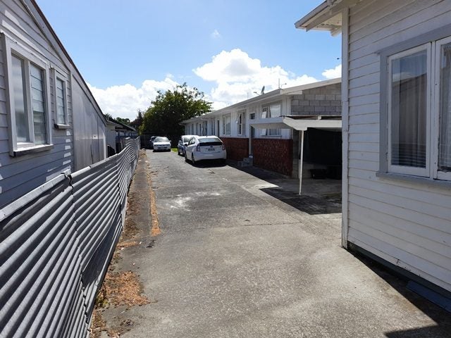 15 Worcester Street, West End, Palmerston North - Carousel 1