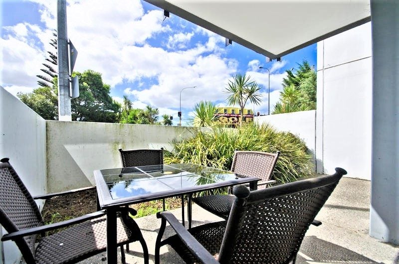 2H/6 Piwakawaka Street, Eden Terrace, Auckland - Carousel 1