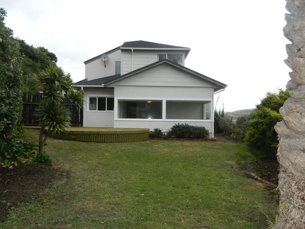 33 Sunset Parade, Plimmerton, Porirua - Carousel 19