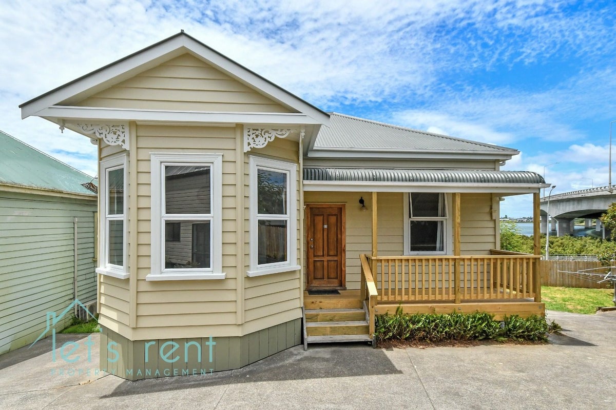 31 Onehunga Mall, Onehunga, Auckland - Carousel 2