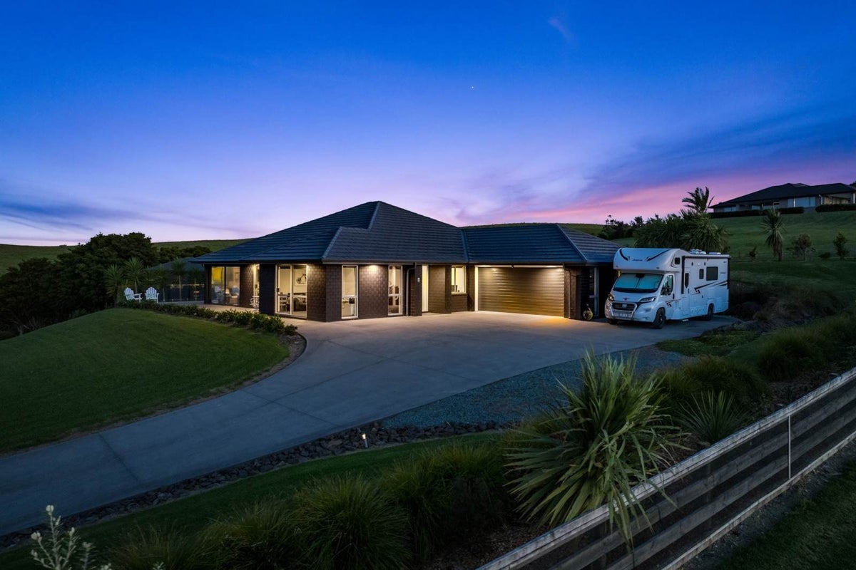 37 Cotton Lane, Mangawhai, Kaipara, Northland - Carousel 1