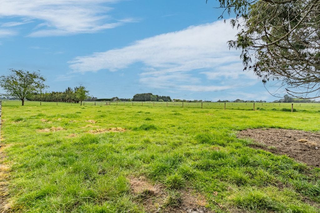 342 Flora Road East, Makarewa, Invercargill - Carousel 18
