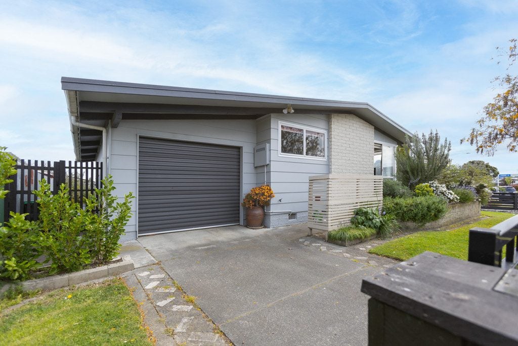 9 Salisbury Avenue, Tamatea, Napier - Carousel 1