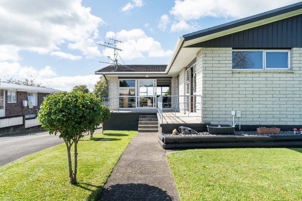 62A Boucher Avenue, Te Puke, Te Puke - Carousel 2