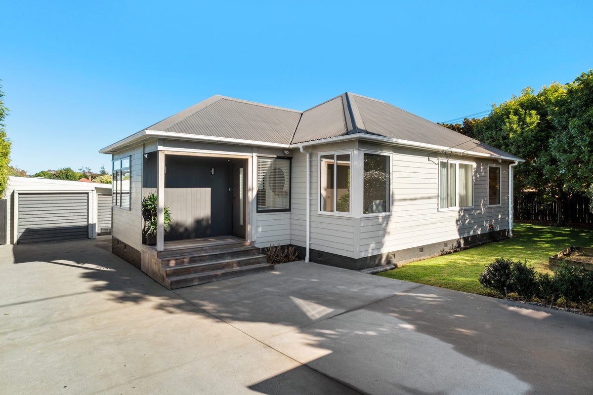 1 Moreland Road, Mount Albert, Auckland - Carousel 2
