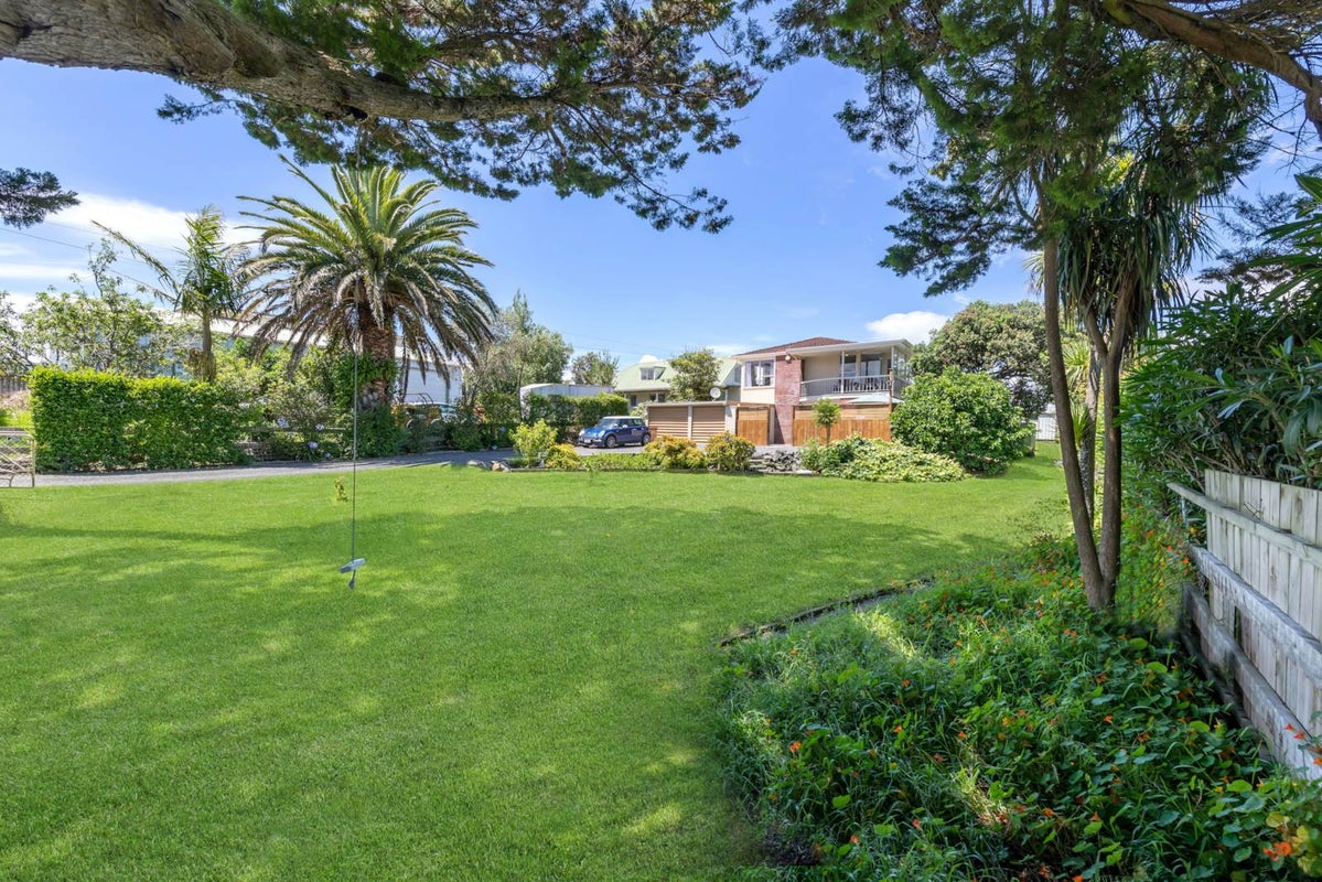 53 Beachlands Road, Beachlands, Auckland - Carousel 1
