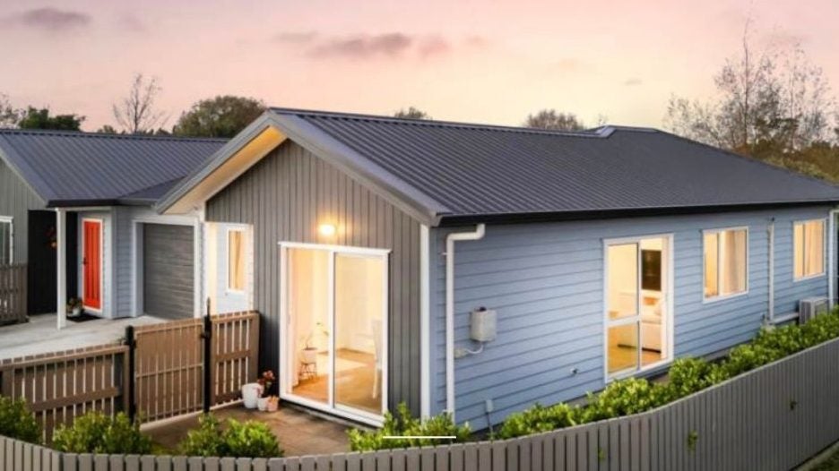 1 Harore Road, Takanini, Auckland - Carousel 1