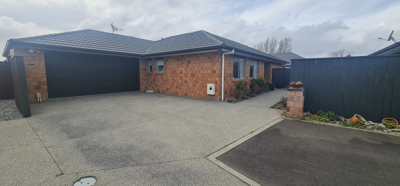 5 Manhattan Court, Paraparaumu Beach, Paraparaumu - Carousel 2