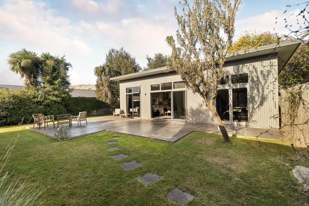 32 Sylvan Street, Lake Hayes, Queenstown - Carousel 2
