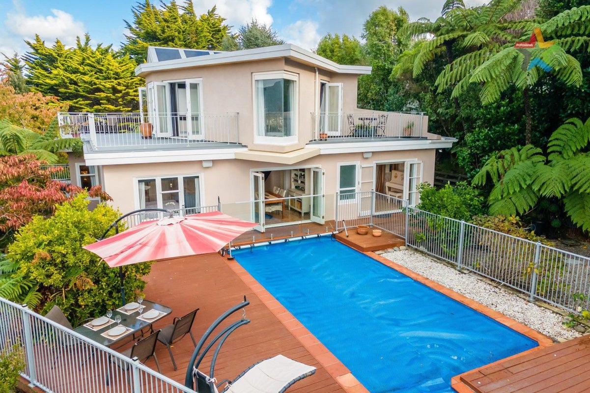 36 Gurney Road, Kelson, Lower Hutt - Carousel 2