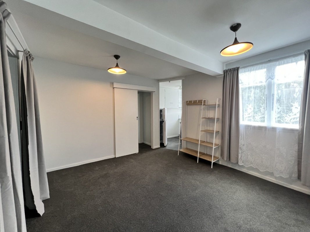 29 Arlington Street, Mount Cook, Wellington - Carousel 2