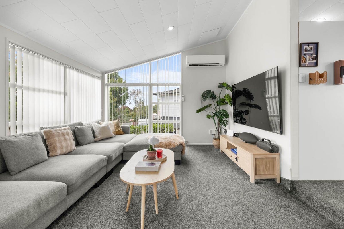 27B Keegan Drive, Massey, Auckland - Carousel 2