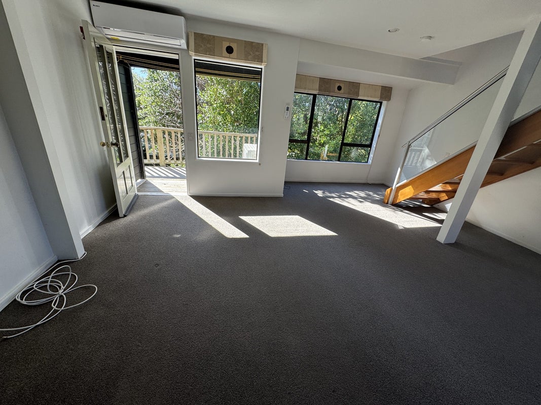 5/199 Grant Road, Thorndon, Wellington - Carousel 1