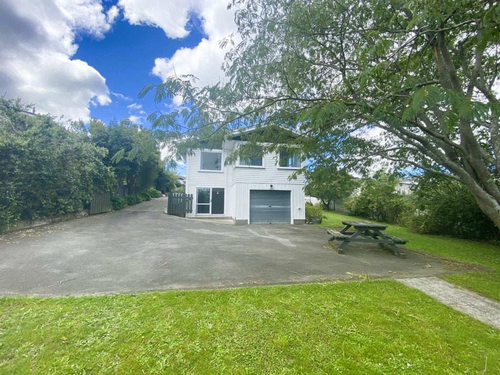 25 Puriri Crescent, Lansdowne, Masterton - Carousel 17