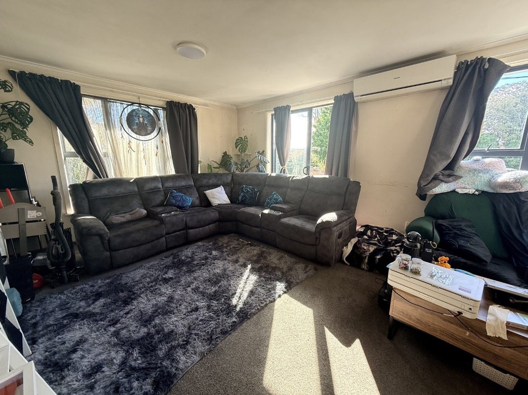 26 Wordsworth Crescent, Maraenui, Napier - Carousel 2