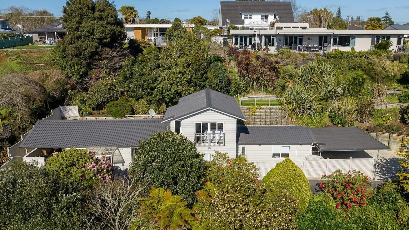 26 Fairburn Place, Leamington, Cambridge - Carousel 20