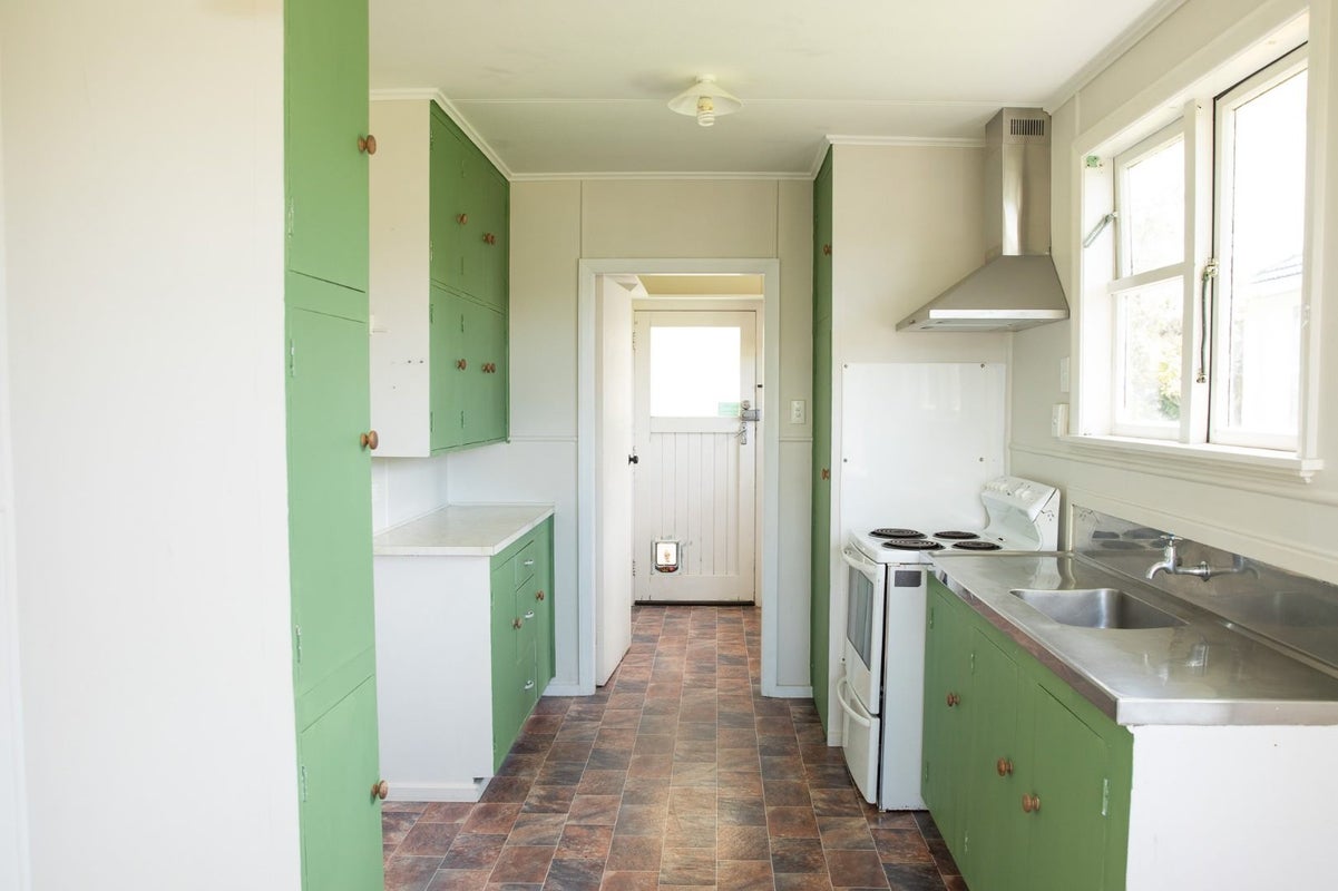 93 Eversleigh Road, Belmont, Auckland - Carousel 2