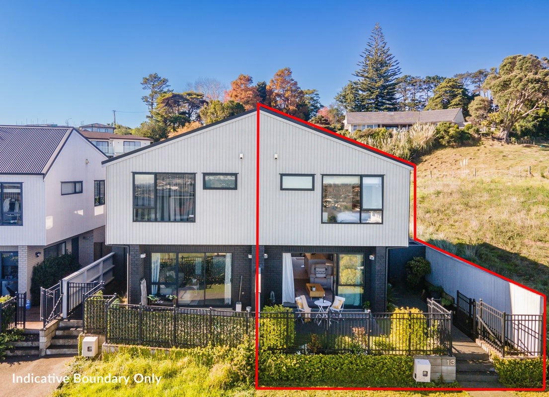 13 Maureen Close, East Tamaki Heights, Auckland - Carousel 1