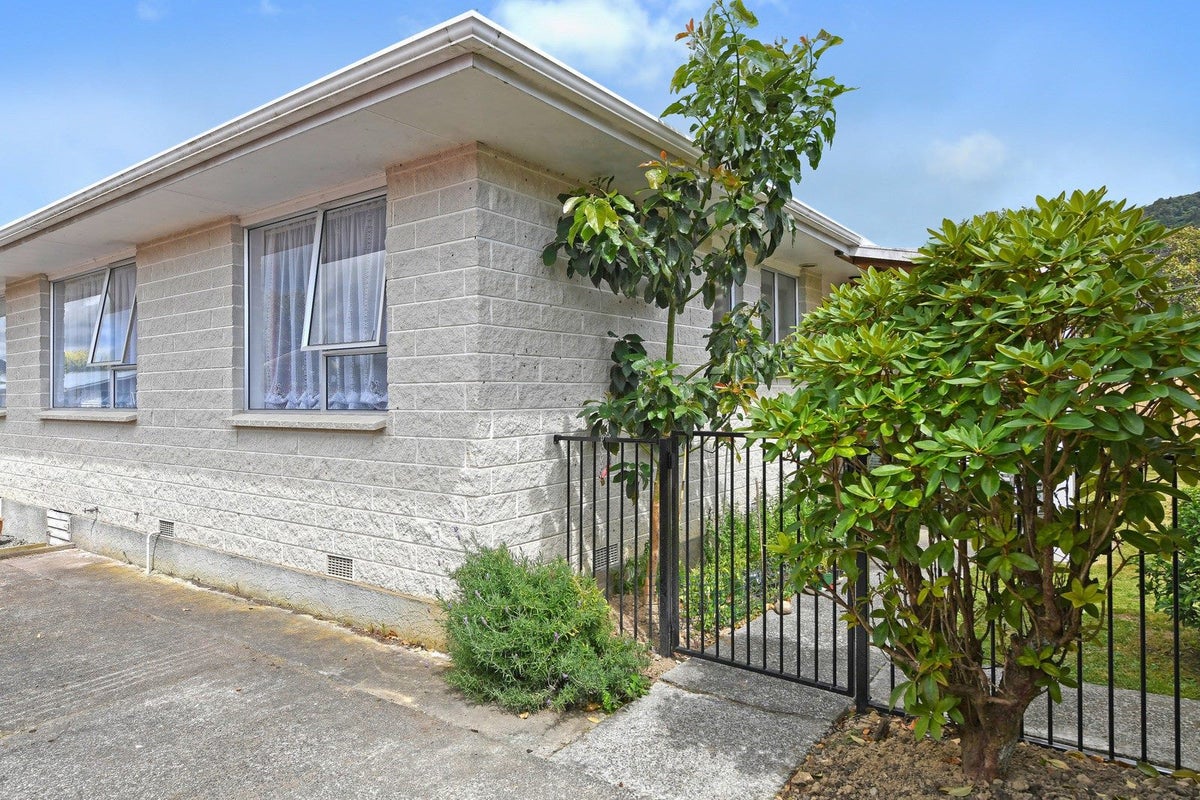 2/72 PASADENA CRES, Totara Park, Upper Hutt - Carousel 16
