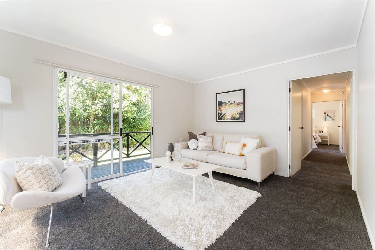 22A Lyford Crescent, Sunnynook, Auckland - Carousel 2