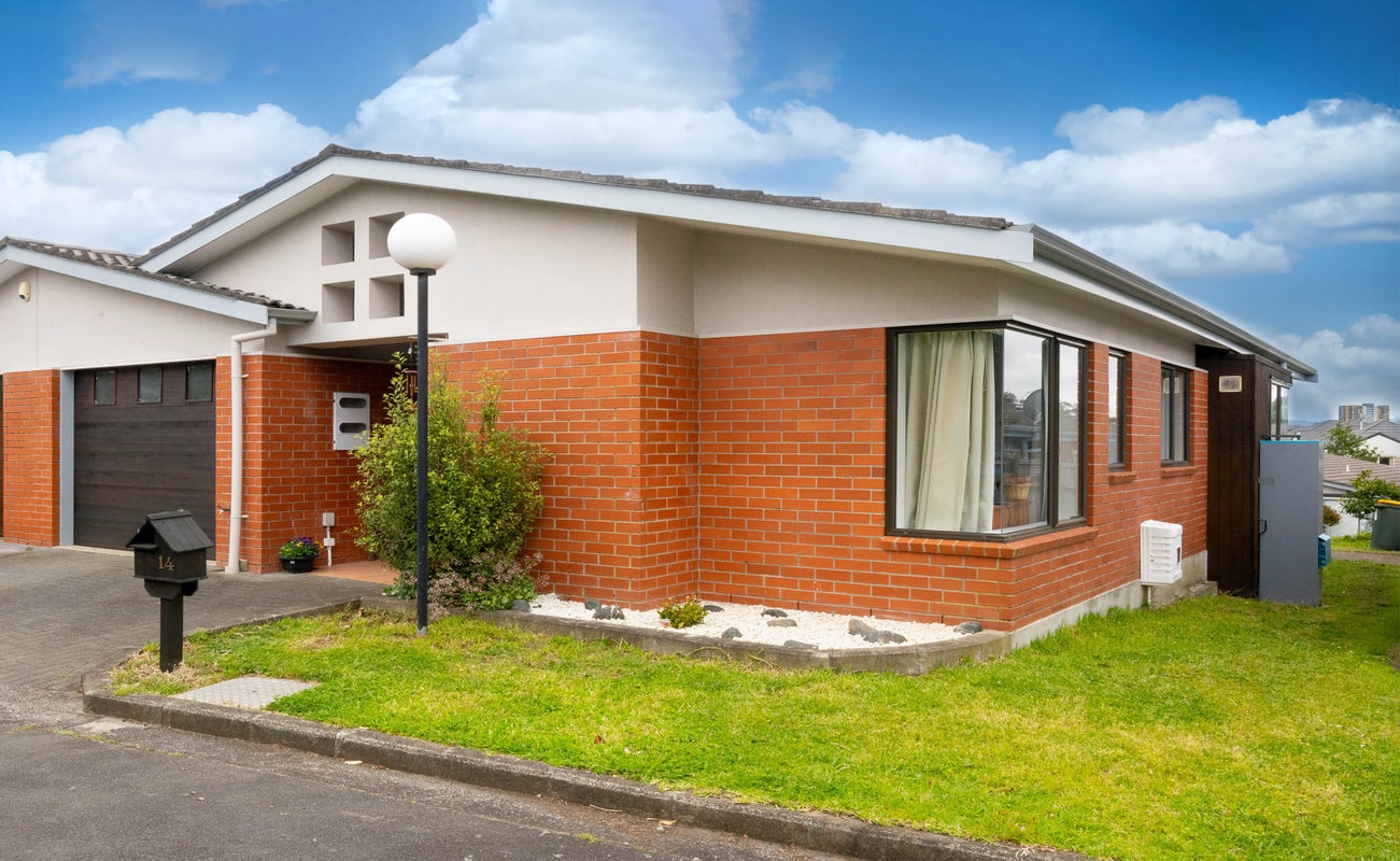 14/17 Matata Street, Blockhouse Bay, Auckland - Carousel 1