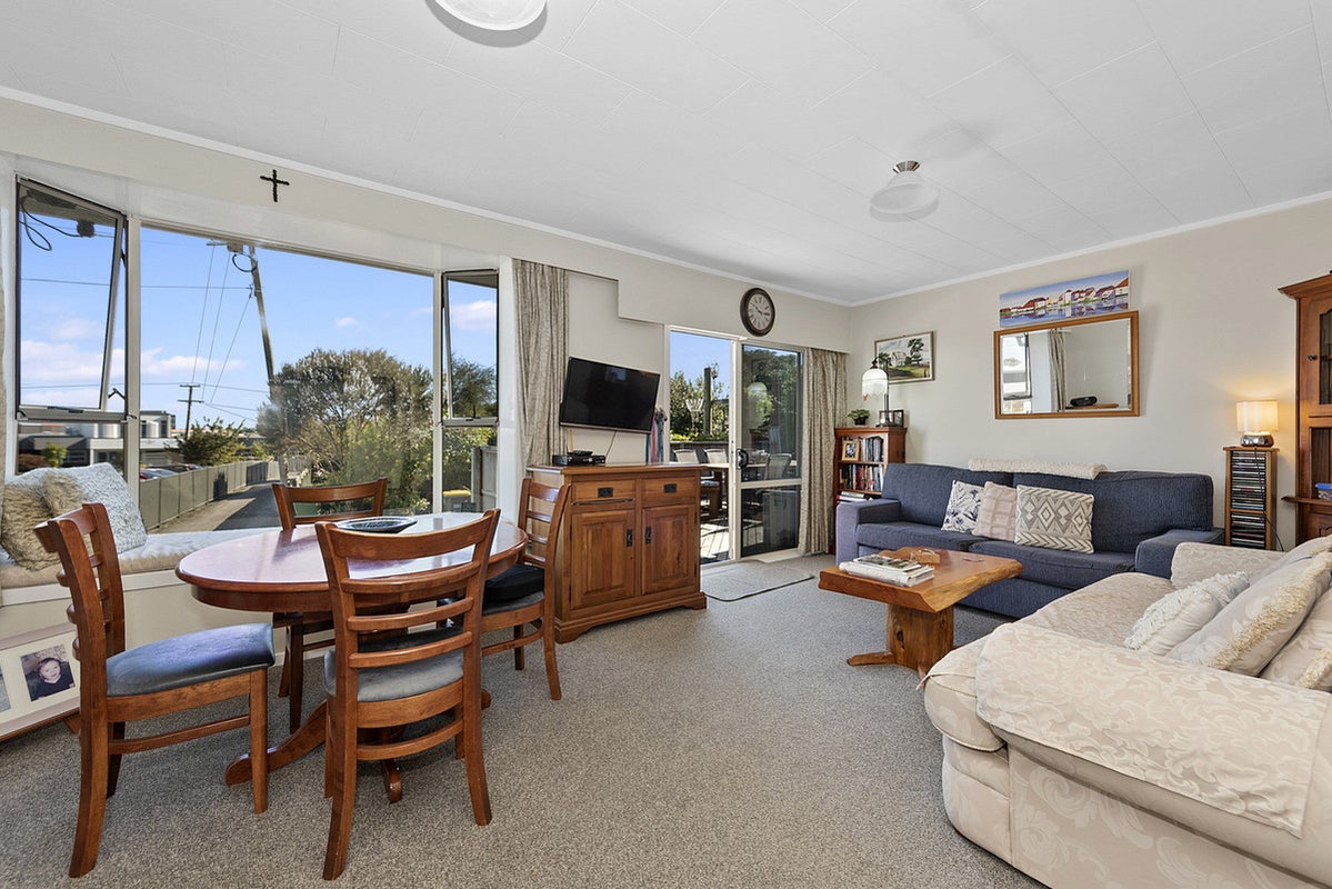 101A Tawa Street, Melville, Hamilton - Carousel 2